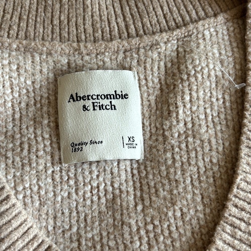Abercrombie Vest - Picture 2 of 3